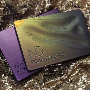 Natasha Denona Roxa Eyeshadow Palette